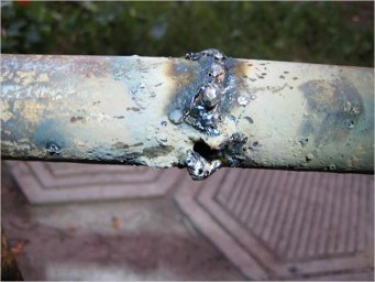 Ремонт и сварка труб подачи воды для полива, частичная замена на пластиковые.